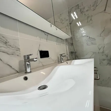 Bel Air - Luxurious 2-bedroom With Sauna Front Sea View T95 Apartmán *