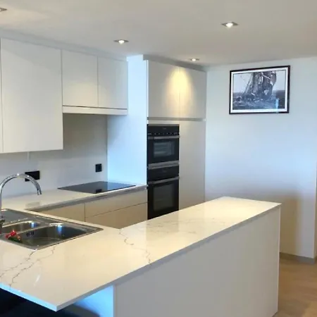 Bel Air - Luxurious 2-bedroom With Sauna Front Sea View T95