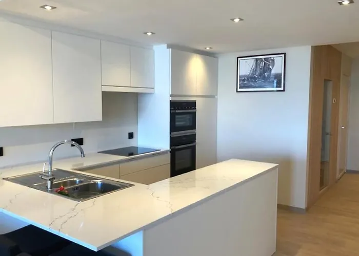 Bel Air - Luxurious 2-bedroom With Sauna Front Sea View T95